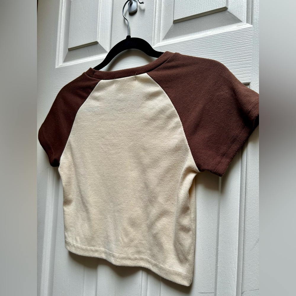 ROMWE Tan & Brown Cropped Top Short Sleeve Size Small/4 - Picture 5 of 7
